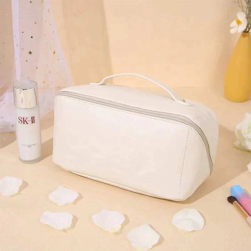 COSMETIC TRAVEL BAG