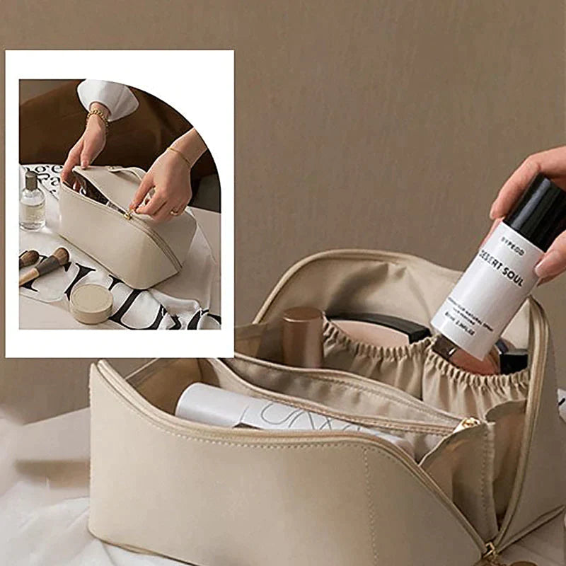 COSMETIC TRAVEL BAG